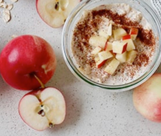 Spiced apple cinnamon overnight oats | Shulman Weightloss