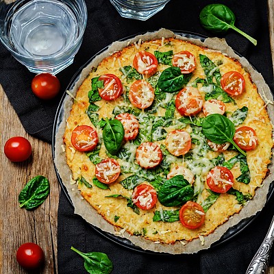 GRAIN FREE CAULIFLOWER PIZZA