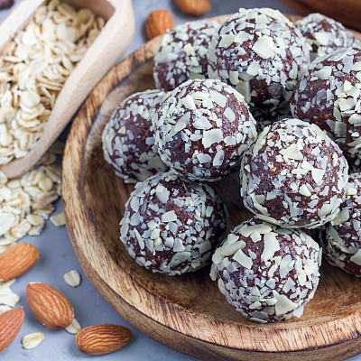 HEALTHY ENERGY BALLS